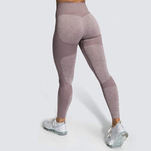 2023 New Seamless Buttocks Moisture Wicking Yoga Pants